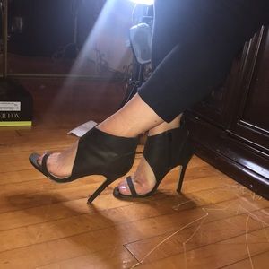 ALL BLACK EVERYTHING